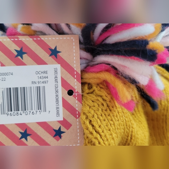 *5 for $20* Yellow I LOVE ❤️ NY My Heart Is In NY Beanie Knitted Sweater Hat NWT - Picture 3 of 3